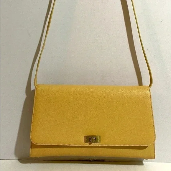 Coach beige saffiano leather crossbody handbag - Picture 12 of 12